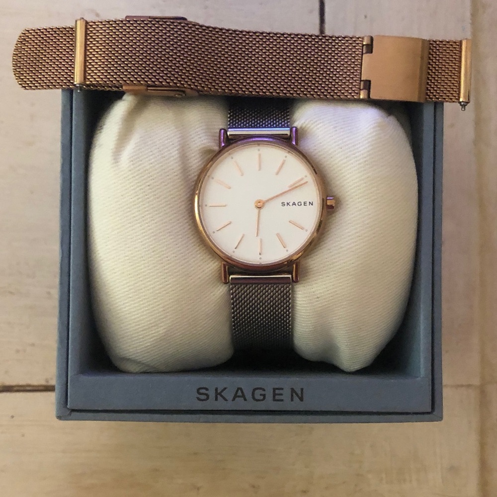 Skagen Rose Gold Mesh Bracelet Watch with White Dial